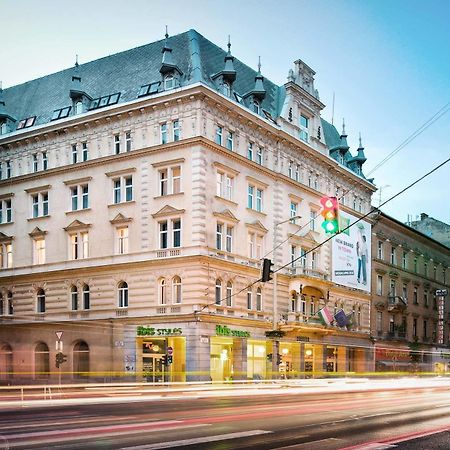 Отель Ibis Styles Budapest Center Экстерьер фото