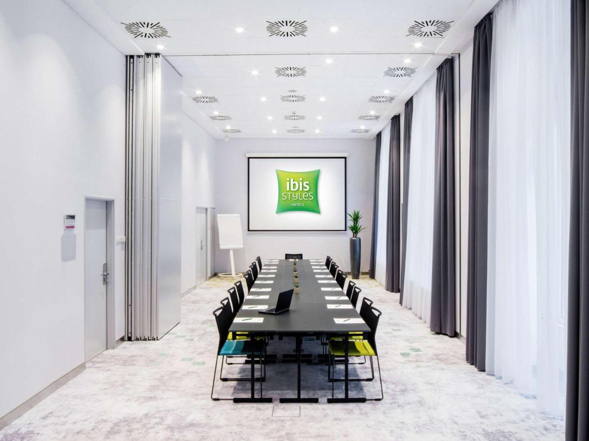 Отель Ibis Styles Budapest Center Экстерьер фото