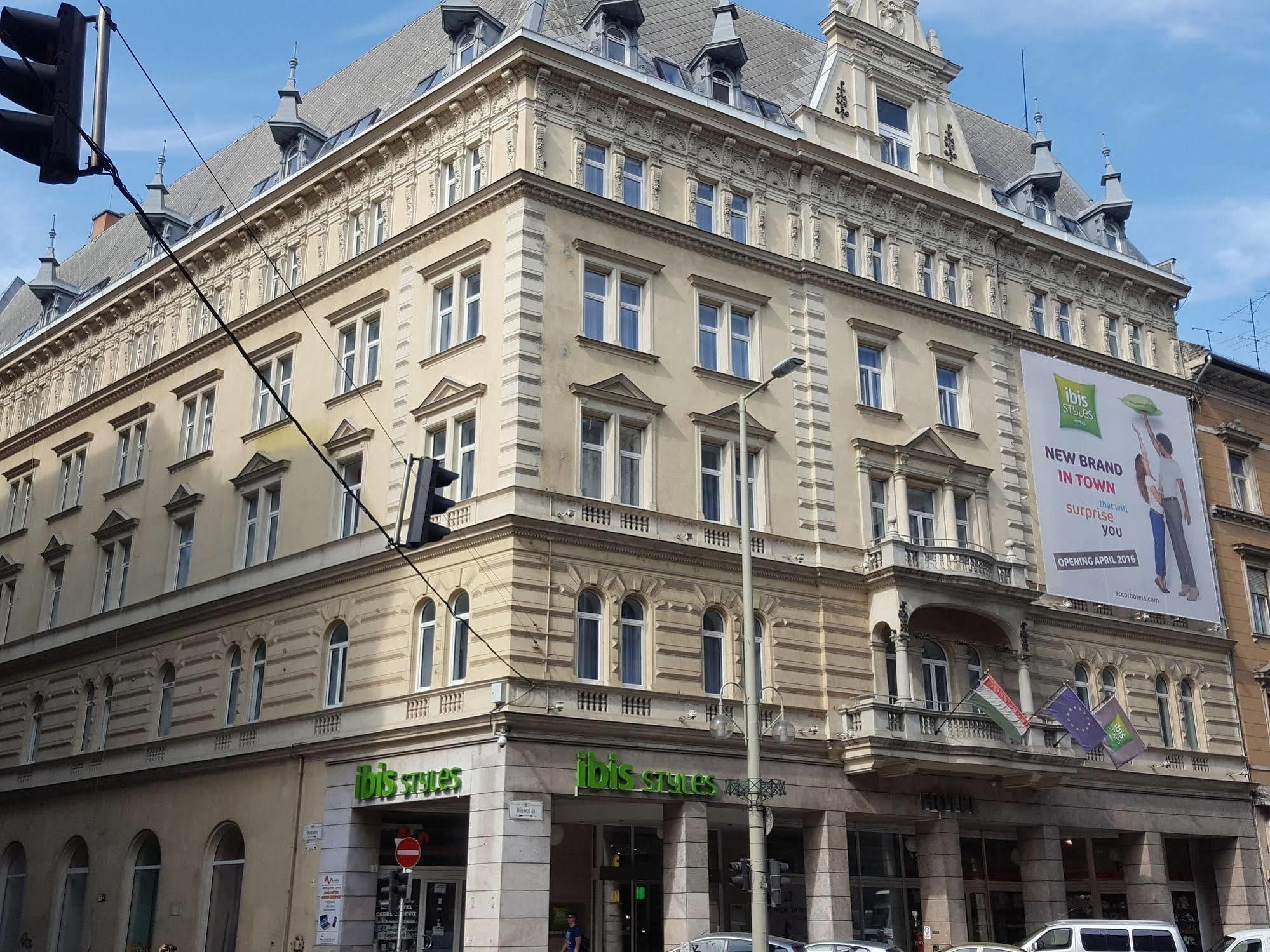 Отель Ibis Styles Budapest Center Экстерьер фото