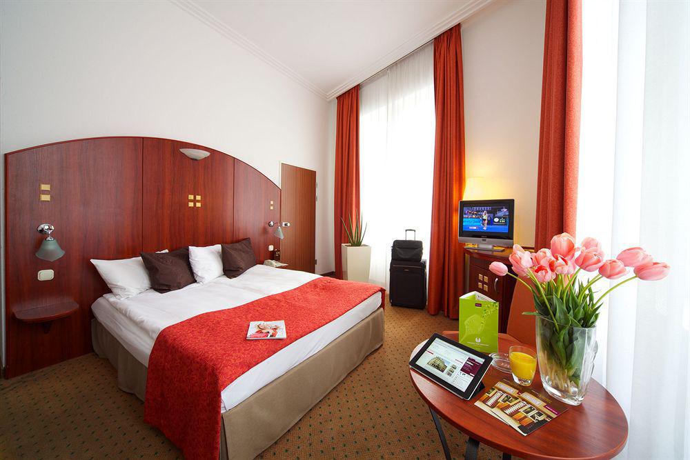 Отель Ibis Styles Budapest Center Экстерьер фото